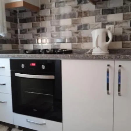 Makif Family Cheap Furnished Vacation Flat *