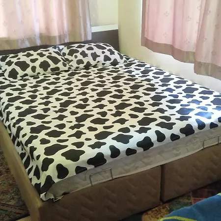 Makif Family Cheap Furnished Vacation Flat